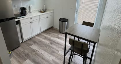 WELCOME TO MI LITTLE CASITA with WiFi, AC in private place in Seffner