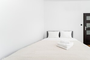 2 Schlafzimmer, Bügeleisen/Bügelbrett, WLAN, Bettwäsche
