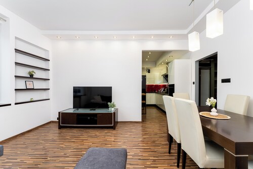 Komorowskiego Riverside Apartment