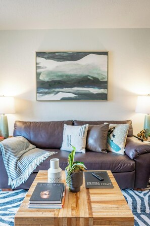 Smart TV y chimenea