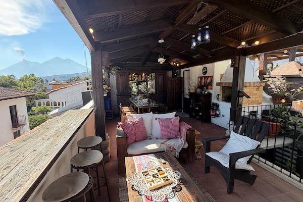 屋外ダイニングエリア