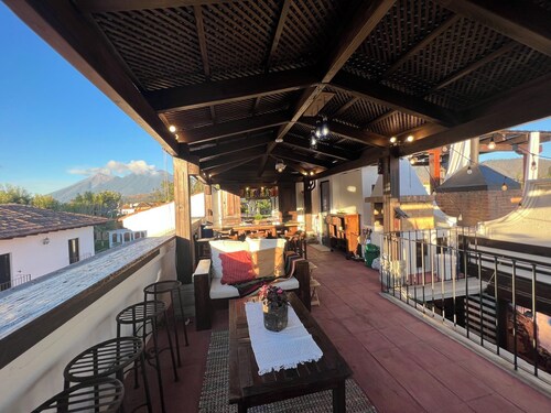 Stunning Casa Bella Vista Antigua/downtown /1 to 12 🙋/AC,/Wiff/lux rooftop Deck