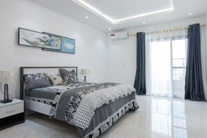 3 chambres, fer et planche à repasser, Wi-Fi