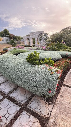 Property grounds - Spacious 3BR Family Villa – Pool, Gated Community, Near Ocho Rios & Beaches (Plantation Village)