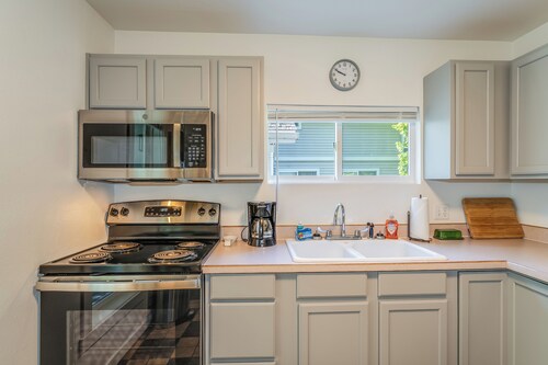 New! Downtown Whitefish home with river and trail access