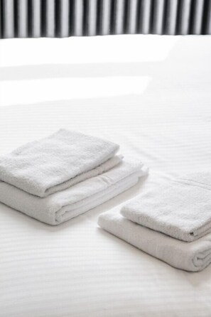 Miscellaneous - Elegant room with private bathroom in historic house - city center (Brugge)