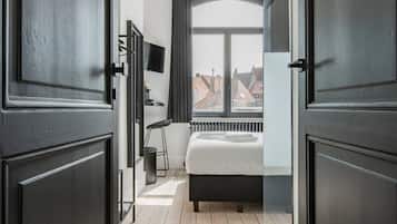 1 chambre, bureau, Wi-Fi gratuit, draps fournis