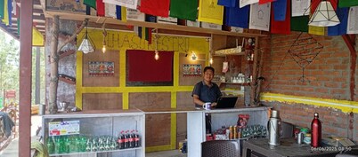 Everest Home Stay Apartment Timal II