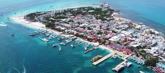 Rustic Hotel Isla Mujeres