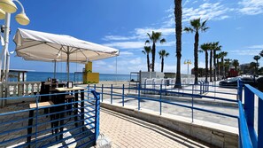 Outdoor dining - Mshome Sunset Apartment (Benalmadena Costa)