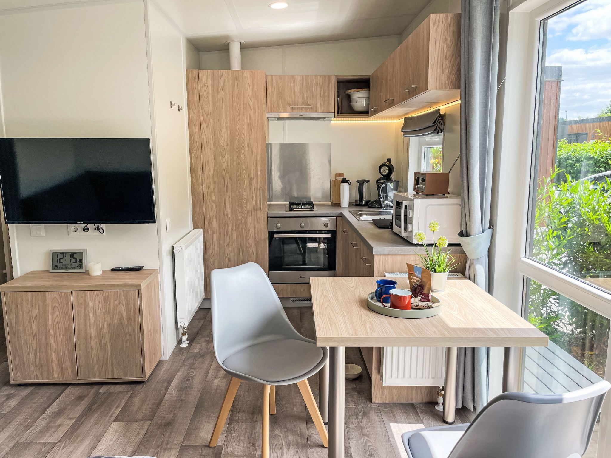 Kühlschrank, Mikrowelle, Ofen, Toaster