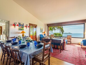 Dining - Pénélope by Interhome (Giens)