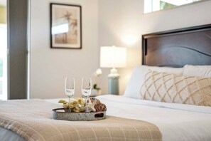 4 bedrooms, iron/ironing board, free WiFi, bed sheets