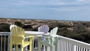 Property grounds - Patriot's Place - Corolla, Ocean Sands, 180 Yds to Beach, Pool, Hot Tub, Pool Table, Pets OK (Corolla)