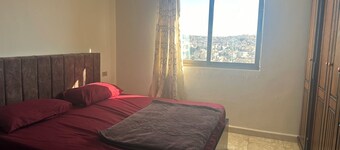 Charming 1-bedroom apartment with WiFi, AC in lovely Jabal Amman
