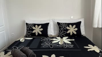 2 quartos, ferros/tábuas de passar roupa, Wi-Fi de cortesia