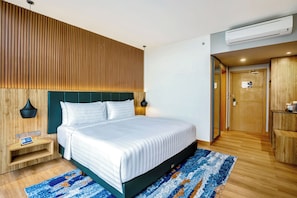 Deluxe Room | Peti besi dalam bilik, meja, Wi-fi percuma, cadar katil