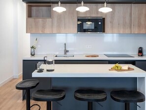 Fridge, microwave, oven, dishwasher