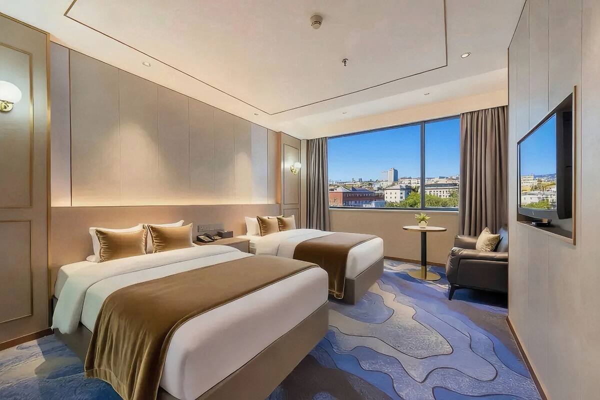 Chambre Supérieure avec lits jumeaux, vue ville | Vue de la chambre