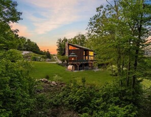 Exterior - White Mtn Lux Retreat - Hot Tub, Sauna & Game Room (Bartlett)