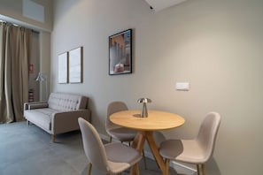 Interior - VLC HOST - Sumsi G (Valencia)