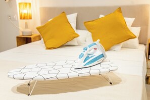 Iron/ironing board, free WiFi, bed sheets