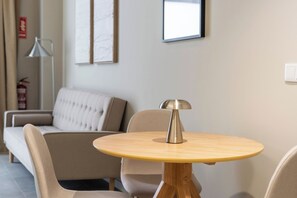 Dining - VLC HOST - Sumsi E (Valencia)