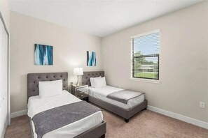 4 Schlafzimmer, Bügeleisen/Bügelbrett, WLAN, Bettwäsche