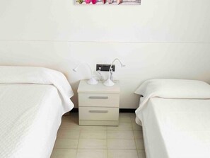 2 Schlafzimmer, Bügeleisen/Bügelbrett, Internetzugang, Bettwäsche