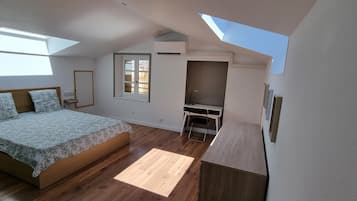 2 chambres, fer et planche Ă  repasser, Wi-Fi, draps fournis