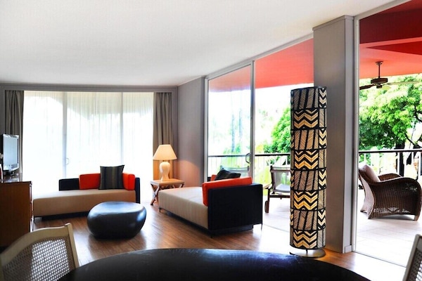 Suíte sênior | Roupas de cama premium, frigobar, cofres nos quartos, escrivaninha