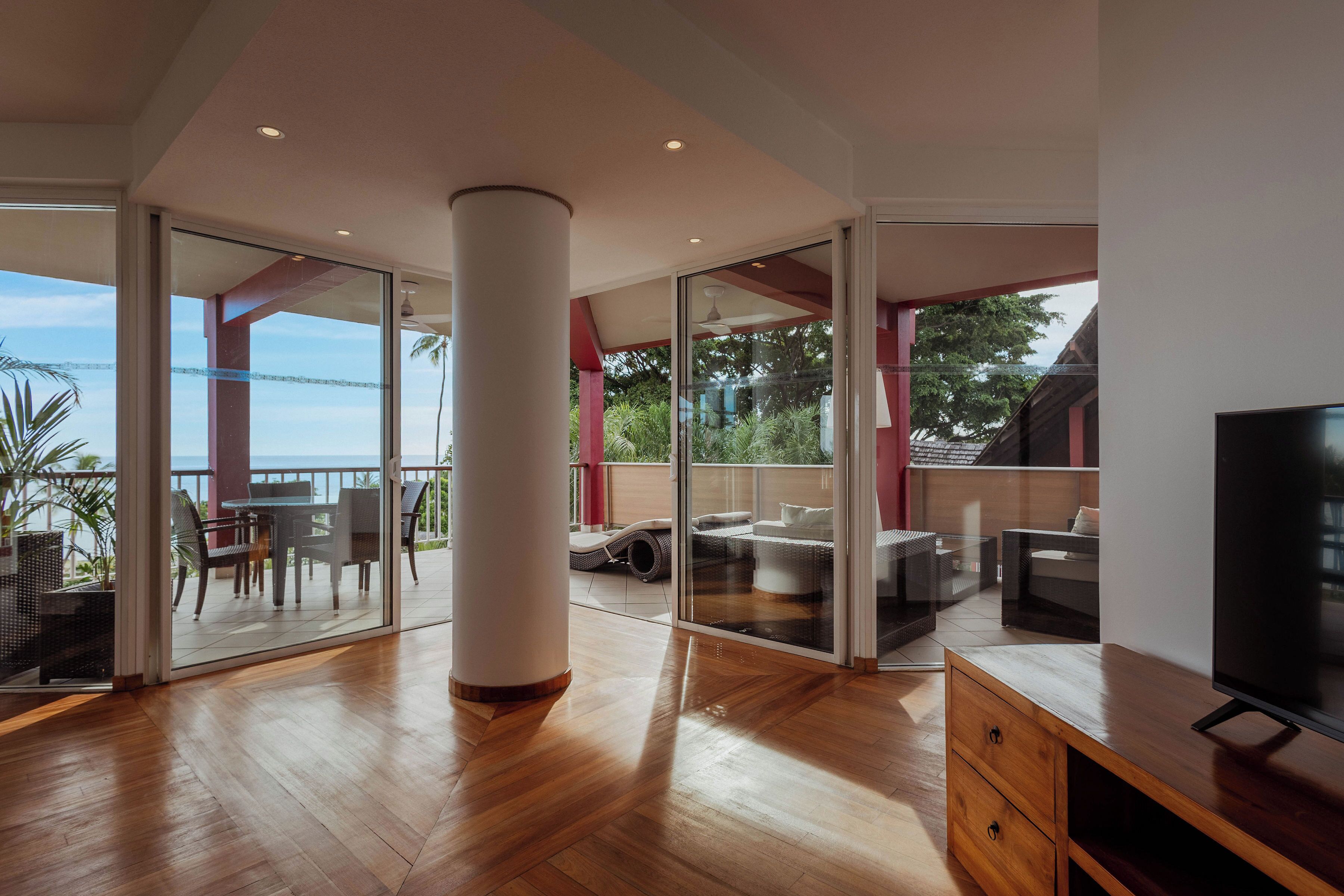 Suite presidencial, vista al océano | Ropa de cama de alta calidad y minibar 