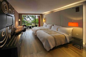 Sengetøy av topp kvalitet, minibar, safe på rommet og skrivebord