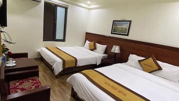 Superior Quadruple Room, Mountain View | Desk, laptop workspace, blackout curtains, soundproofing