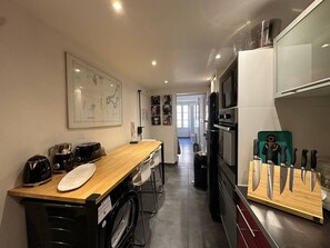 Fridge, microwave, oven, dishwasher