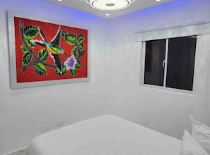 3 bedrooms, iron/ironing board, WiFi, bed sheets