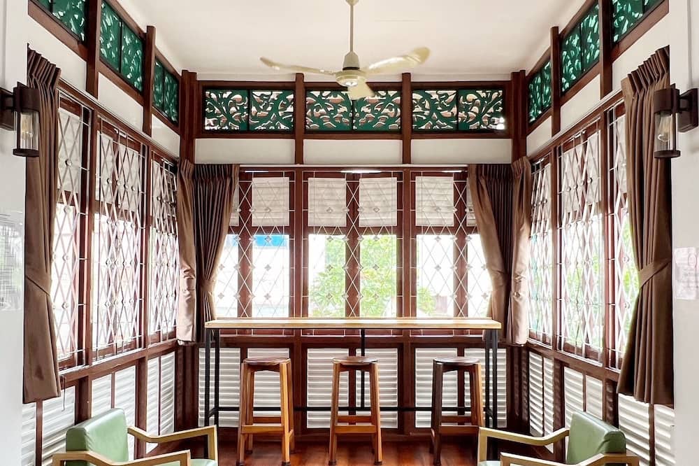 Ausamlor Guesthouse
