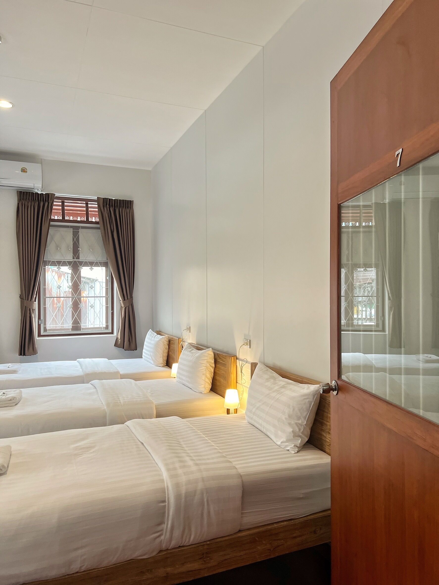 Deluxe Triple Room | Free minibar, desk, laptop workspace, blackout curtains