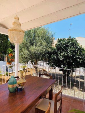 Outdoor dining - Ibiza Sunshine Hideaway (Can Besso)