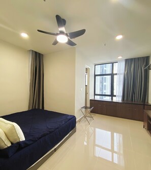 1 soverom, strykejern/-brett, wi-fi og sengetøy