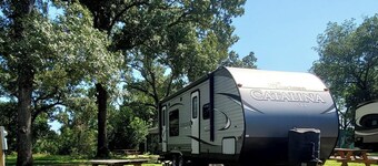 Serene Pinehurst Camper - Sleeps 2 - Pet Friendly