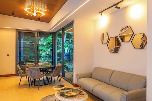 Family Double Room | Living area