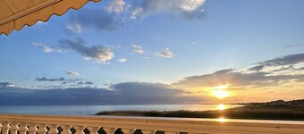 Πανέμορφο διαμέρισμα στην Χαλκιδική Παραλία Διονυσίου.