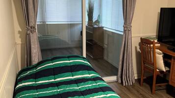 2 slaapkamers, een bureau, gratis wifi, beddengoed