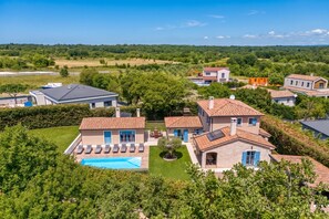 Exterior - Villa Milo Mali Vareski with Pool, Mali Vareški, Croatia (Mali Vareški)