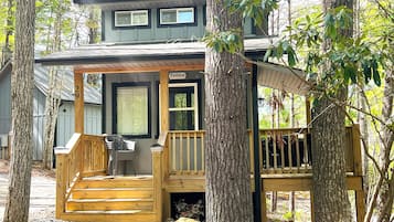 Comfort Cabin, 1 Bedroom, Non Smoking, Kitchenette | Terrace/patio
