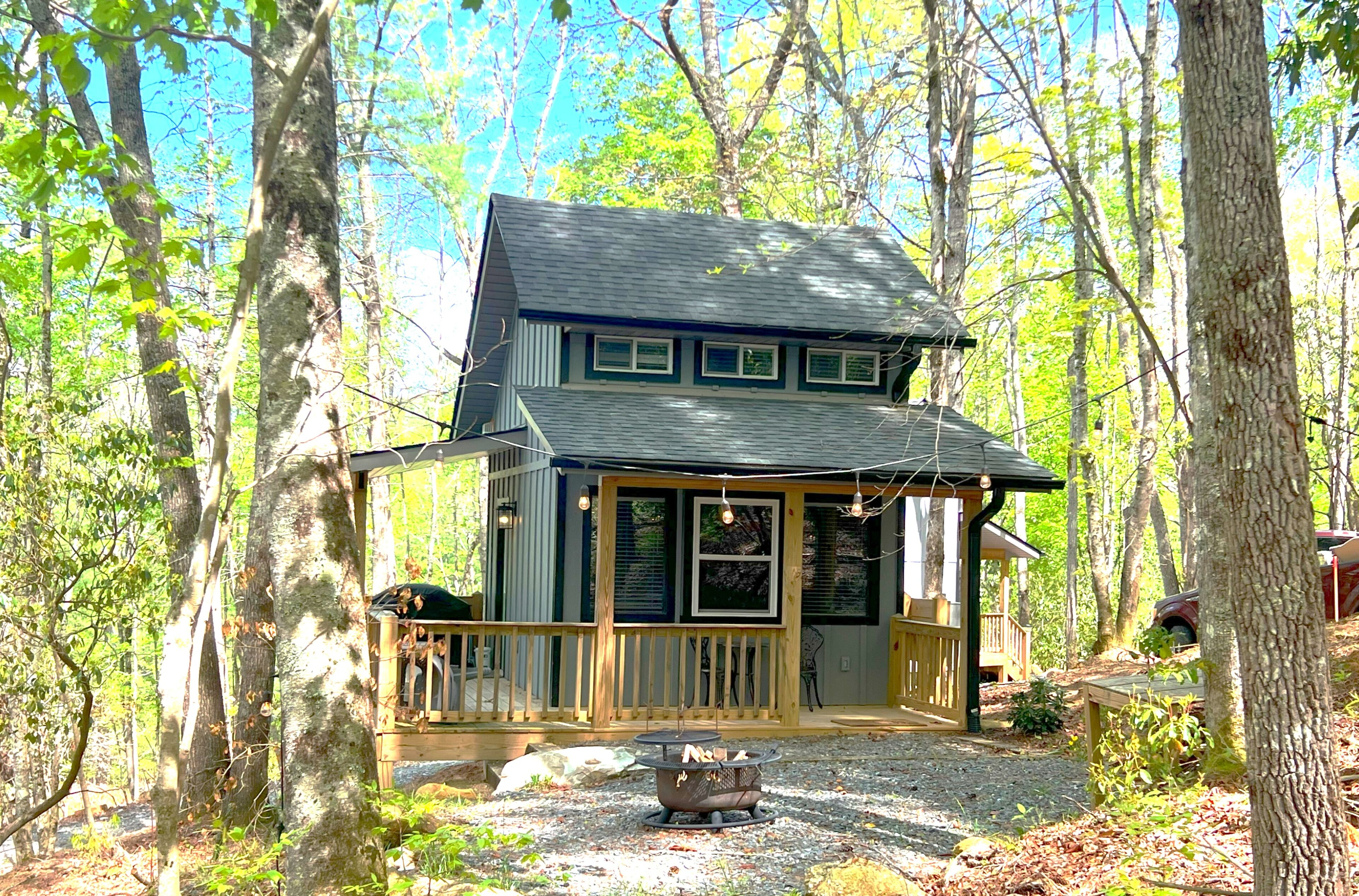 Cabin tiện nghi đơn giản, 1 phòng ngủ, không hút thuốc, bếp nhỏ | Mặt tiền nơi lưu trú