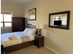 2 bedrooms, iron/ironing board, bed sheets