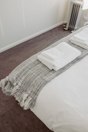 2 Schlafzimmer, Bügeleisen/Bügelbrett, kostenloses WLAN, Bettwäsche