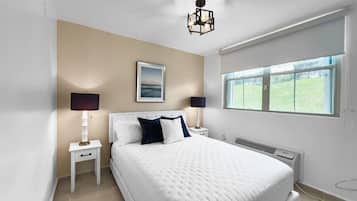 3 habitaciones, escritorio, wifi gratis y ropa de cama